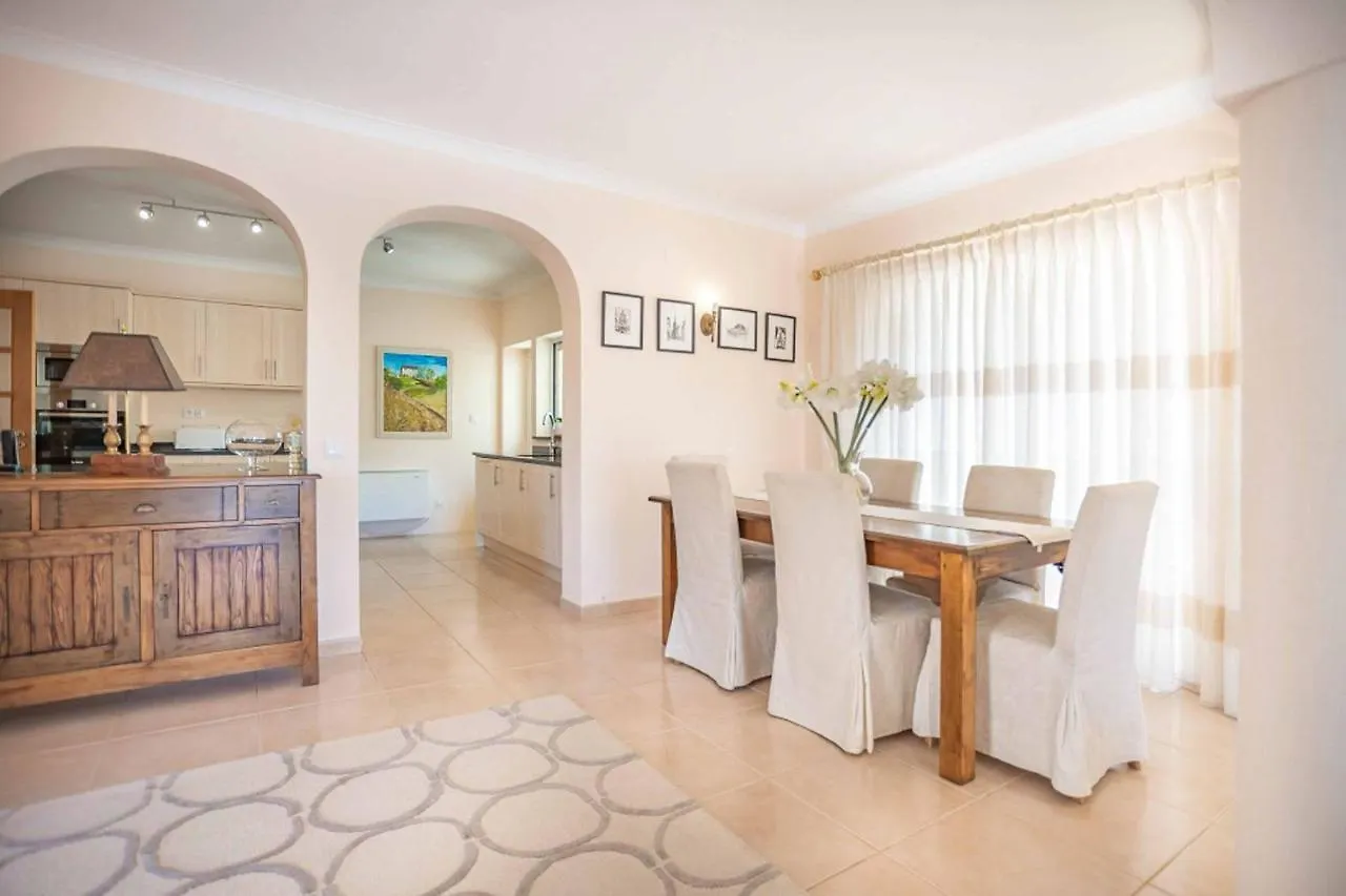 Vila Casa Limoeiro Estômbar 0*,  Portugalsko